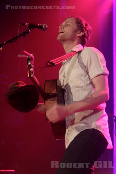 THE LUMINEERS - 2013-03-07 - PARIS - Le Trianon - Wesley Keith Schultz